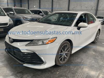 Toyota Camry 2021 4p XLE L4/2.5 Aut Nav