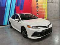 Toyota Camry 2021 4p XLE L4/2.5 Aut Nav 2021 Toyota Camry Venta Exteriores 3