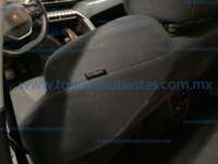 Peugeot 3008 2021 5p Active L4/1.6 Aut IMG_7084