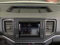 Volkswagen Amarok 2023 4p Highline L4/2.0/TDI Aut  2023 Volkswagen Amarok Venta Interiores 8