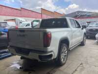 GMC Sierra 2021 4p Crew Cab Denali V8/6.2 Aut 4WD IMG_1089