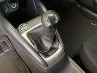 Nissan Versa 2020 4p Sense L4/1.6 Man 2020 Nissan Versa Venta Interiores 10