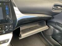Toyota Prius 2017 5p Base Hibrido L4/1.8 Aut 2017 Toyota Prius Venta Interiores 19