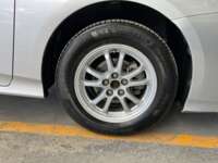 Toyota Prius 2017 5p Base Hibrido L4/1.8 Aut 2017 Toyota Prius Venta Llantas 10