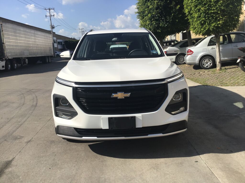 Chevrolet Captiva 2022 5p LT L4/1.5/T CVT 7/Pas 2022 Chevrolet Captiva Venta Exteriores 2