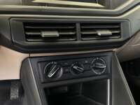 Volkswagen Virtus 2024 4p Trendline L4/1.6 Man 2024 Volkswagen Virtus Venta Interiores 9