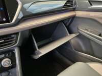 Volkswagen Taos 2023 5p Highline L4/1.4/T Tiptronic 2023 Volkswagen Taos Venta Interiores 18