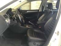 Volkswagen Passat 2016 4p Highline L5/2.5 Tiptronic Línea Nueva 2016 Volkswagen Passat Venta Interiores 20
