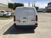 Peugeot Partner 2019 5p L4/1.6/T Diesel Man       2019 Peugeot Partner Venta Exteriores 6