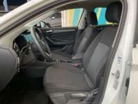 Volkswagen Jetta 2023 4p Comfortline L4/1.4/T Tiptronic 2023 Volkswagen Jetta Venta Interiores 21