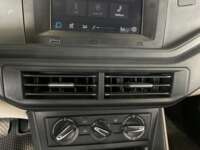 Volkswagen Virtus 2024 4p Trendline L4/1.6 Tiptronic 2024 Volkswagen Virtus Venta Interiores 9