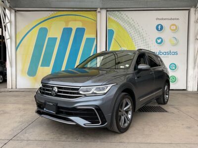 Volkswagen Tiguan 2023 5p R-Line L4/1.4/T DSG