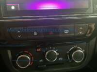 Renault Kwid 2023 5p Iconic L3/1.0 Man  IMG_1523