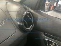 Renault Kwid 2023 5p Iconic L3/1.0 Man  IMG_1521