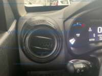 Renault Kwid 2023 5p Iconic L3/1.0 Man  IMG_1519