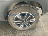 Renault Kwid 2023 5p Iconic L3/1.0 Man  IMG_1545