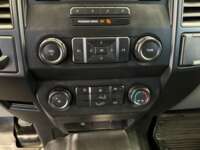 Ford F-150 2019 4p XL Crew Cab 4x2 V6/3.3 Aut 2019 Ford F-150 Venta Interiores 9