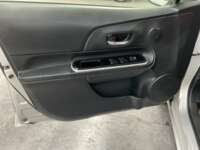 Toyota Prius 2019 5p Base CVT 2019 Toyota Prius Venta Interiores 16