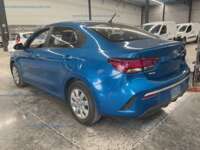 Kia Rio 2021 4p L L4/1.6 Aut  2021 Kia Rio Ingreso Exteriores 6