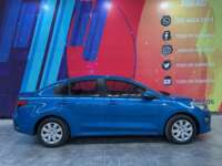 Kia Rio 2021 4p L L4/1.6 Aut  2021 Kia Rio Venta Exteriores 8