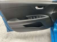 Kia Rio 2021 4p L L4/1.6 Aut  2021 Kia Rio Venta Interiores 13