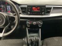 Kia Rio 2021 4p L L4/1.6 Aut  2021 Kia Rio Venta Interiores 4