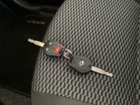 Nissan March 2022 5p Sense L4/1.6 Aut 2022 Nissan March Venta Interiores 10