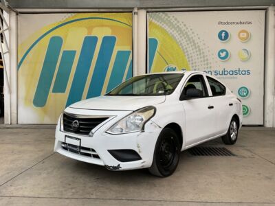 Nissan V-Drive 2020 4p L4/1.6 Man A/A