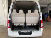 Nissan Urvan 2022 4p Amplia L4/2.5 Man 15/Pas P/Seg 2022 Nissan Urvan Venta Cajuela 1