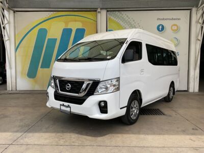 Nissan Urvan 2022 4p Amplia L4/2.5 Man 15/Pas P/Seg
