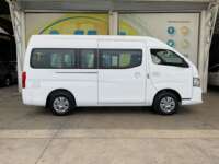 Nissan Urvan 2022 4p Amplia L4/2.5 Man 15/Pas P/Seg 2022 Nissan Urvan Venta Exteriores 4
