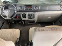 Nissan Urvan 2022 4p Amplia L4/2.5 Man 15/Pas P/Seg 2022 Nissan Urvan Venta Interiores 4