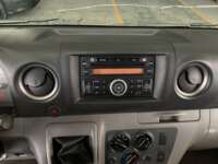 Nissan Urvan 2022 4p Amplia L4/2.5 Man 15/Pas P/Seg 2022 Nissan Urvan Venta Interiores 6