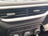 Chevrolet Tracker 2022 5p LS L3/1.2/T Aut sin OnStar IMG_3136
