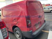 Peugeot Partner 2021 5p L4/1.6/T Diesel Man 2021 Peugeot Partner Ingreso Exteriores 6