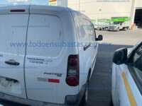 Peugeot Partner 2019 5p L4/1.6/T Diesel Man       2019 Peugeot Partner Ingreso Exteriores 4