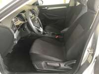 Volkswagen Jetta 2021 4p Comfortline L4/1.4 Tiptronic 2021 Volkswagen Jetta Venta Interiores 18