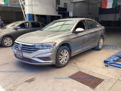Volkswagen Jetta 2021 4p Trendline L4/1.4/T Aut