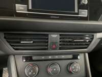 Volkswagen Jetta 2021 4p Trendline L4/1.4/T Aut 2021 Volkswagen Jetta Venta Interiores 9