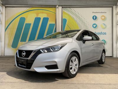 Nissan Versa 2020 4p Sense L4/1.6 CVT Línea Nueva