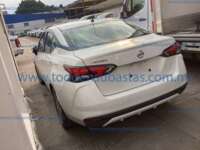 Nissan Versa 2021 4p Sense L4/1.6 Aut IMG_5074