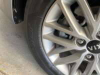 Kia Rio 2020 4p Sedán L L4/1.6 Man 2020 Kia Rio Venta Llantas 2