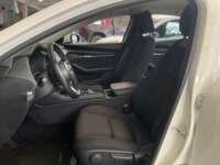 Mazda 3 2021 4p Sedán i L4/2.5 Skyactiv-Drive 2021 Mazda 3 Venta Interiores 22