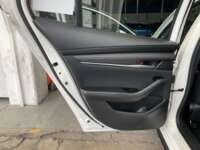 Mazda 3 2021 4p Sedán i L4/2.5 Skyactiv-Drive 2021 Mazda 3 Venta Interiores 23