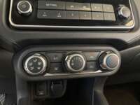 Nissan Versa 2020 4p Sense L4/1.6 Man 2020 Nissan Versa Venta Interiores 9