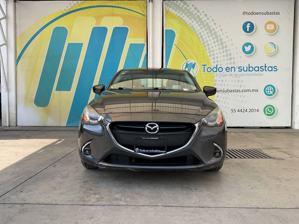 Mazda 2 2019 4p i Grand Touring L4/1.5 Aut 2019 Mazda 2 Venta Exteriores 2