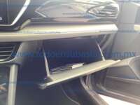 Volkswagen Taos 2024 5p Comfortline Plus L4/1.4/T Tiptronic IMG_4695