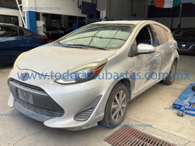 Toyota Prius 2018 5p C Híbrido L4/1.5 Aut