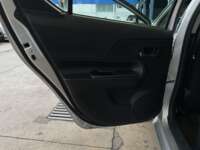 Toyota Prius 2018 5p C Híbrido L4/1.5 Aut 2018 Toyota Prius Venta Interiores 22