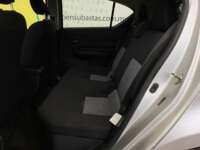 Toyota Prius 2018 5p C Híbrido L4/1.5 Aut 2018 Toyota Prius Venta Interiores 23